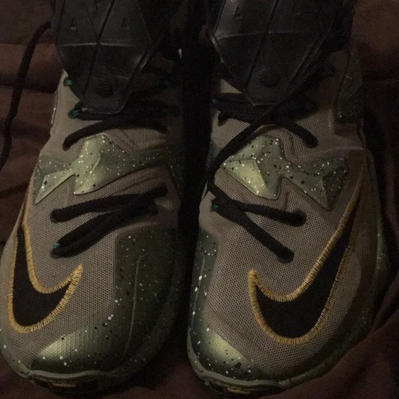 LeBron XIII AS Alligator Black Multi Color - Picture 2 of 6